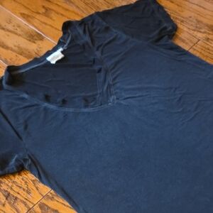 White Crow Black Short Sleeve V-Neck Tee